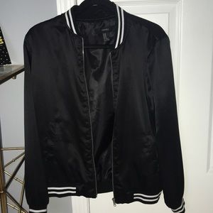 SMALL BLACK FOREVER 21 JACKET